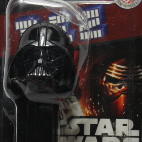 New sealed! STAR WARS PE2 Candy & Dispenser - Picture 2 of 2